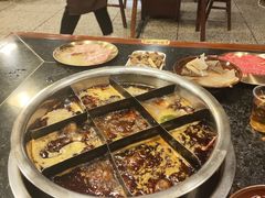 -邓莽子老火锅(中兴路总店)