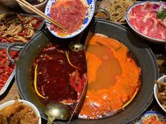 -萍姐火锅·公路夜市(武汉首店)