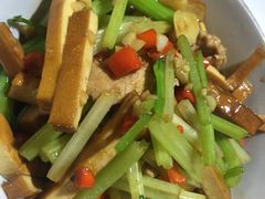 -独一佳老胡湘菜馆(矿山路店)