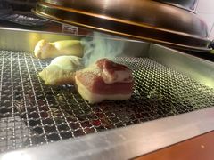五花肉-肉甲韩国木炭烤肉(新壹街1店)