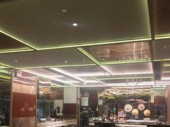 -大中华希尔顿酒店-念自助餐·嗨啤·小龙虾