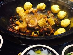 -鱼窝棚柴火铁锅炖(富山屯店)