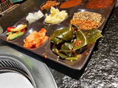-烤路里·韩国品质自助烤肉(石路天虹4号店)