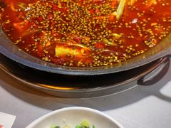 -吃城都·鱼蛙火锅(西玉龙街店)