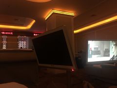 -黄金水汇·美食(文锦渡店)