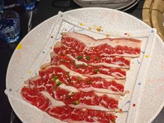 -山川小町·极番烧肉(新地假日广场店)
