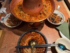 土司铜锅油焖鸡-浩海火燒雲傣家菜(芮欧百货店)