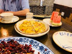 -黄桷树曹家私房菜(江与城店)