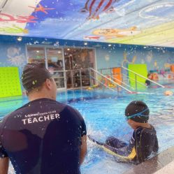 -龙格亲子游泳·水育早教运动中心(泰州海陵店)