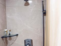 -汕尾巴黎半岛酒店