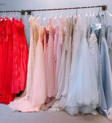 -Flora婚纱礼服定制租赁店