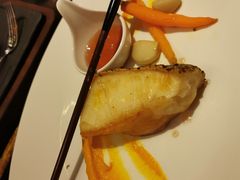 -恰餐厅及酒吧 CHAR Bar & Grill (北京丽都皇冠假日店)