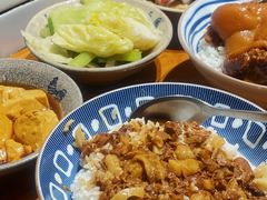 -红猪卤肉饭(大西洋美食城店)