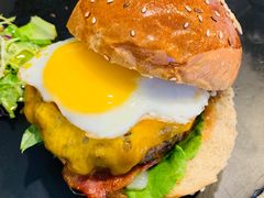 -HIGH FIVE哈福手工汉堡(桂林路店)