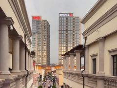 -佛罗伦萨小镇广佛名品奥特莱斯(疏港路店)