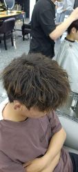 -藤野造型·烫·染发型设计店