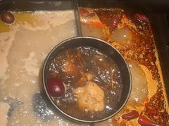 -老牌坊云南鱼豆花火锅(哈西万达店)