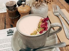 -FLOVIE FLORIST CAFE