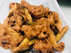 -梅飞酒家(名辉豪庭店)