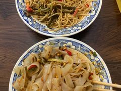 凉面-曾笼笼牛肉饼