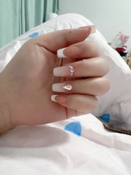 -菜菜美甲美睫皮肤管理