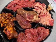 -啊美丽炭火烤肉(滑翔一店)