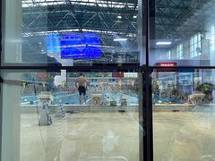 -奥冠体育华师附中恒温游泳馆