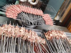 -烤肉小伙烤肉店