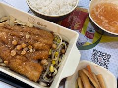 -鲲少爷烤鱼饭.螺蛳粉·清真(爱琴海店)