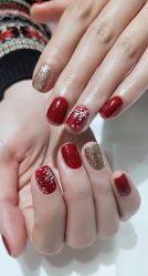 -孔雀手美甲美睫护理