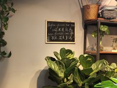 -何兮花店·气球派对鲜花店(马桥银春路万科城店)
