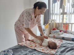-爱的果实月嫂育婴师(世纪东方店)