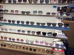 -爱视眸Eyeblling眼镜·依视路·蔡司镜片折扣店(百联南方商城购物中心)