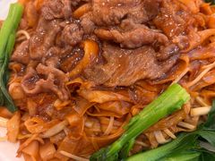 湿炒牛河-新成海港大酒楼(康华路店)