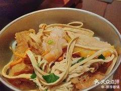 -银米·云南传统过桥米线(双廊黑金冠店)