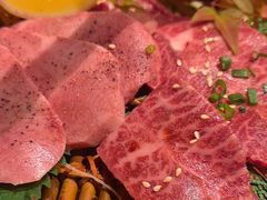 -山川小町·极番烧肉(新地假日广场店)