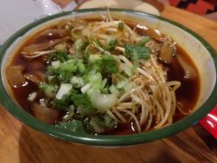 -拈签一笑黄牛肉辣卤串串