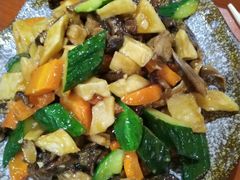 -东顺全羊坊烧烤炒菜莜面(张北店)
