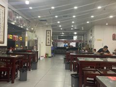 -牛一嘴·兰州牛肉面·大盘鸡(财富中心店)