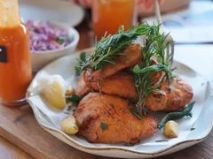 -ROAST coffee & eatery
