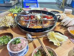-利姐牧牛匠老火锅(兰花店)