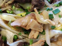 牛筋饭-炼火烤肉店