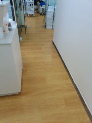 -蕾特恩专业祛痘