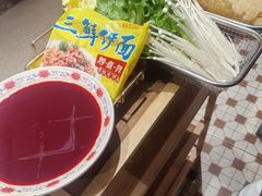 -沙胆彪炭炉牛杂煲(上海日月光广场店)