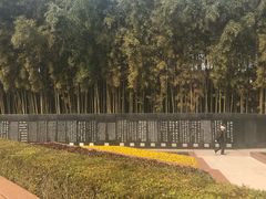 -上海市龙华烈士陵园