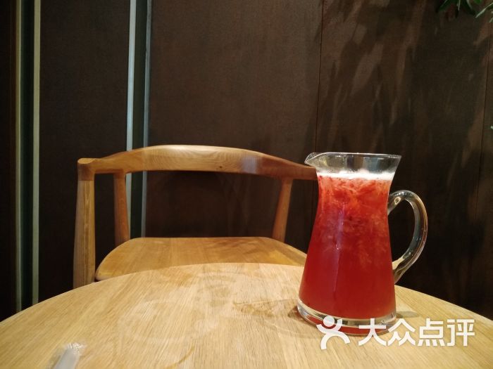 一山小茶饮(海雅缤纷城店)冻顶草莓乌龙茶图片 - 第1张