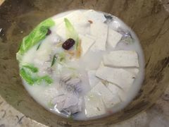 -滇香肴·云南菜蒸汽石锅鱼(云南北路店)