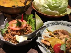 -大头虾越式风味餐厅(光明广场店)