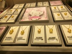 -周大福CHOW TAI FOOK(浦东八佰伴店)