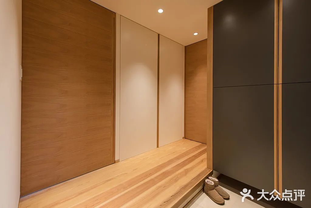 今日分享使空间连续，使其成为一个开放而悠闲的家